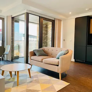 Royal Wharf Apartment London